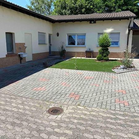 Ferienwohnung Malin Ludwigshafen am Rhein Buitenkant foto